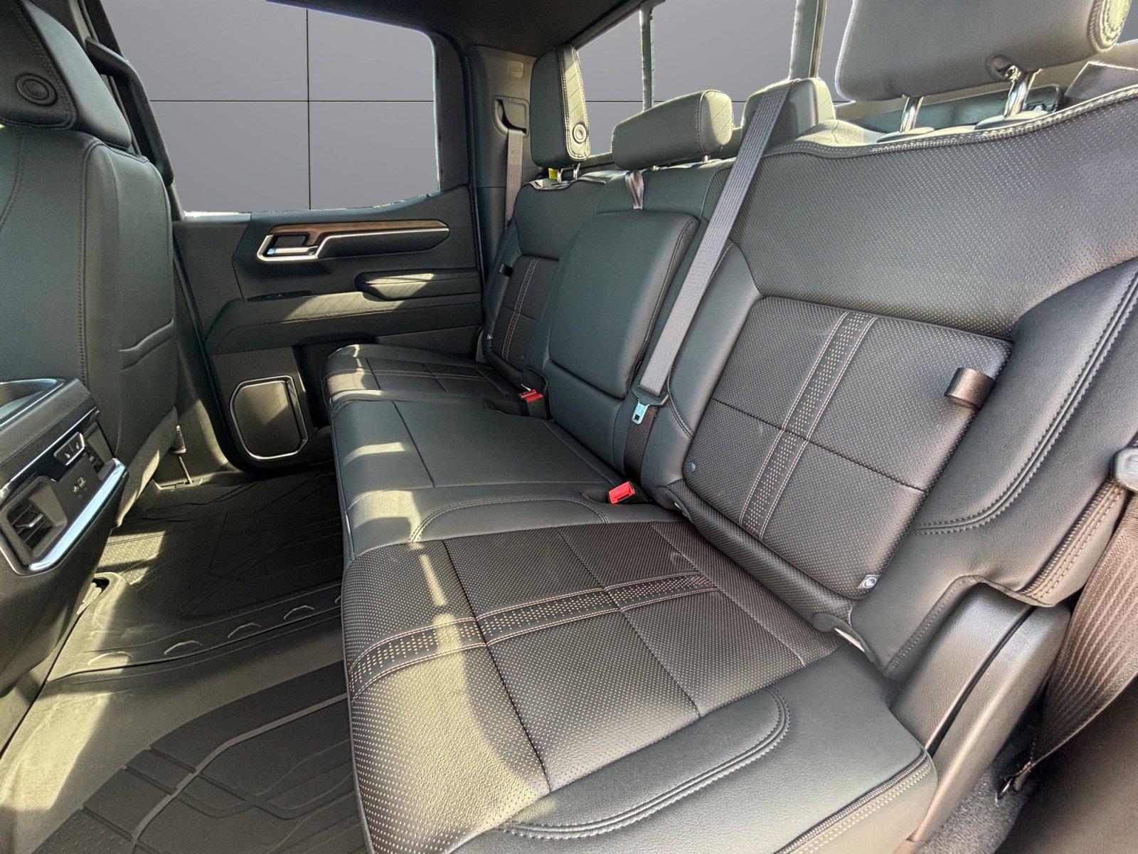 2026 Chevrolet Silverado 1500 High Country - Photo 13