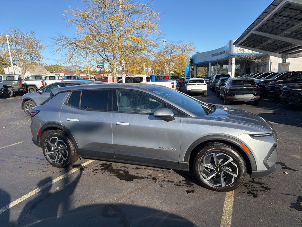2026 Chevrolet Equinox EV 1LT's photo