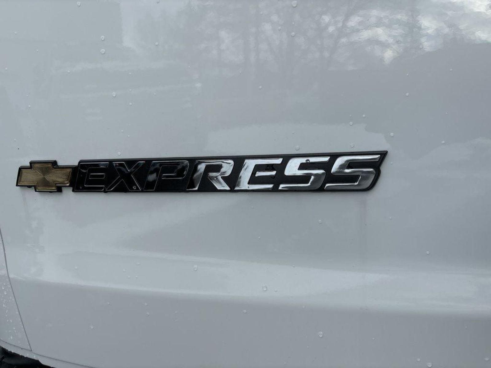2025 Chevrolet Express Cargo Work Van - Photo 22