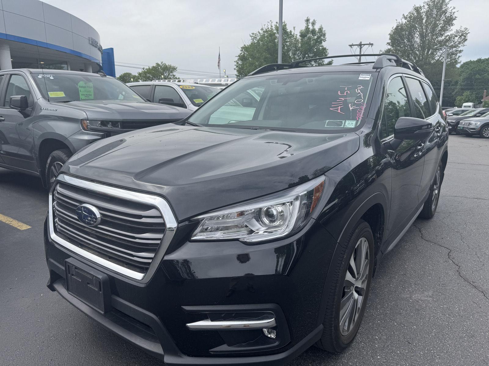 2022 Subaru Ascent Limited 7 Passenger's photo