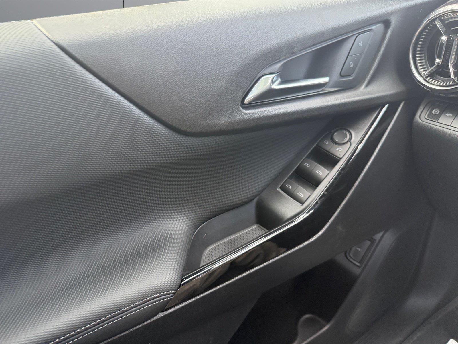 2027 Chevrolet Equinox LT - Photo 17