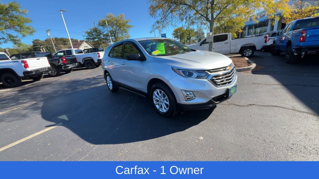 2018 Chevrolet Equinox LS photo 2