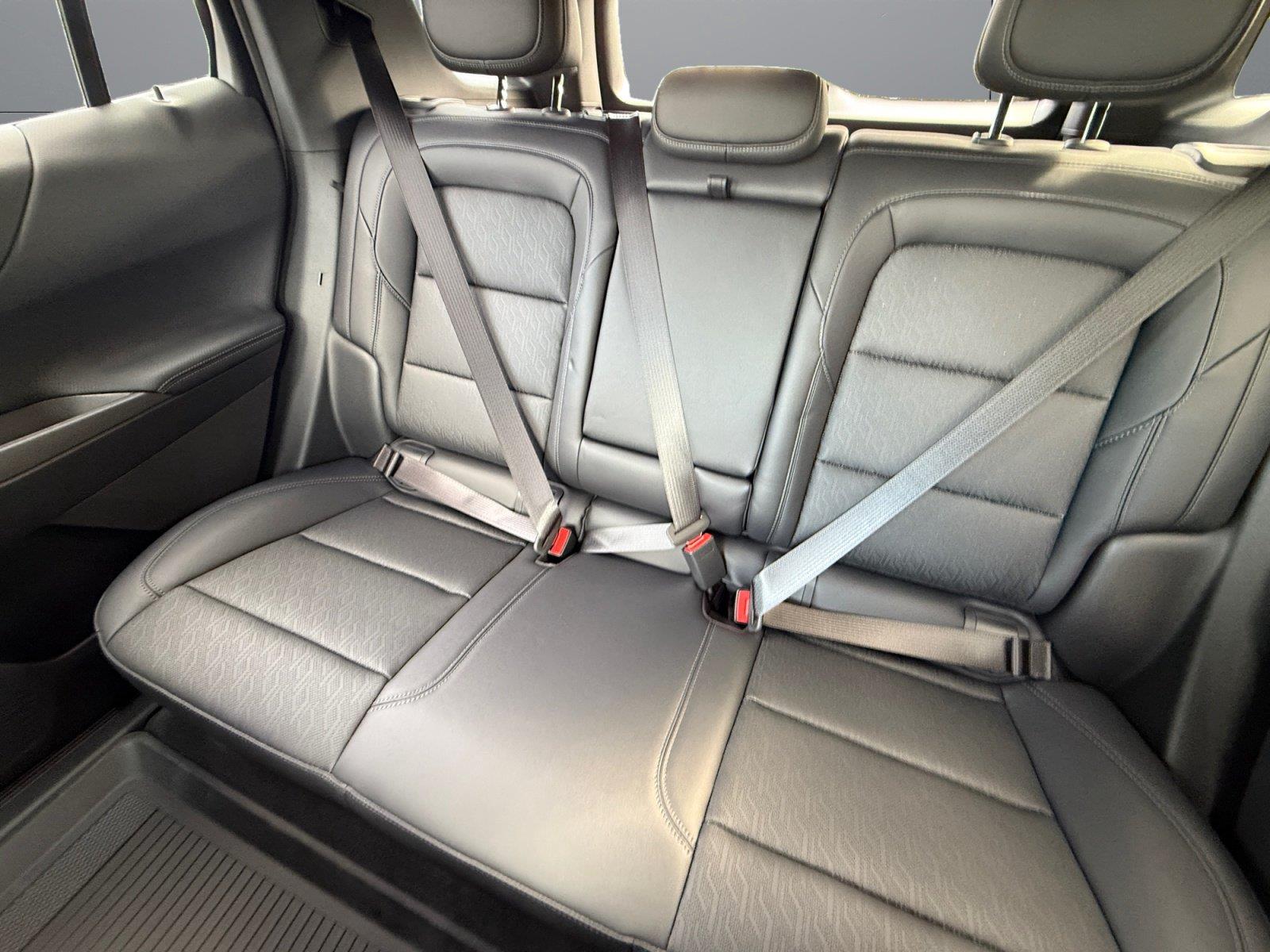 2027 Chevrolet Equinox LT - Photo 13