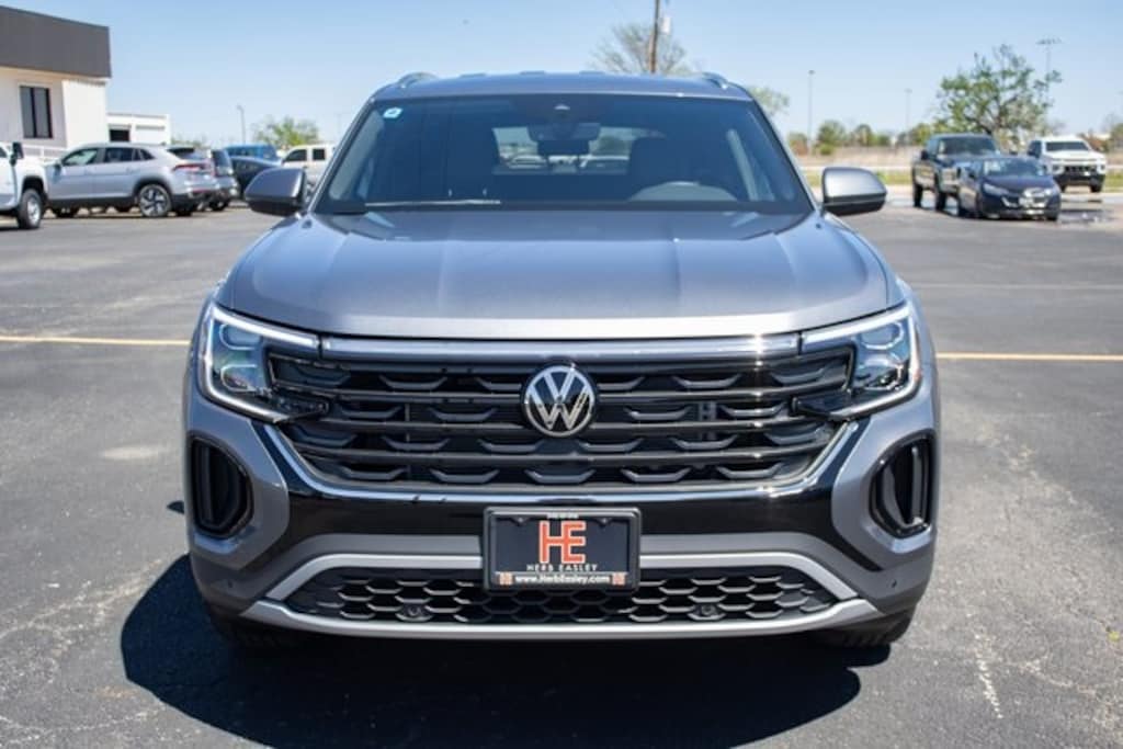 Used 2024 Volkswagen Atlas Cross Sport 2.0T SE w/Technology SUV