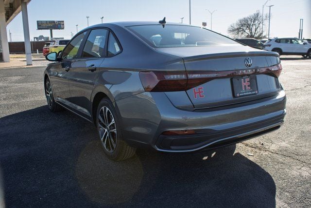 2026 Volkswagen Jetta Sport - Photo 9