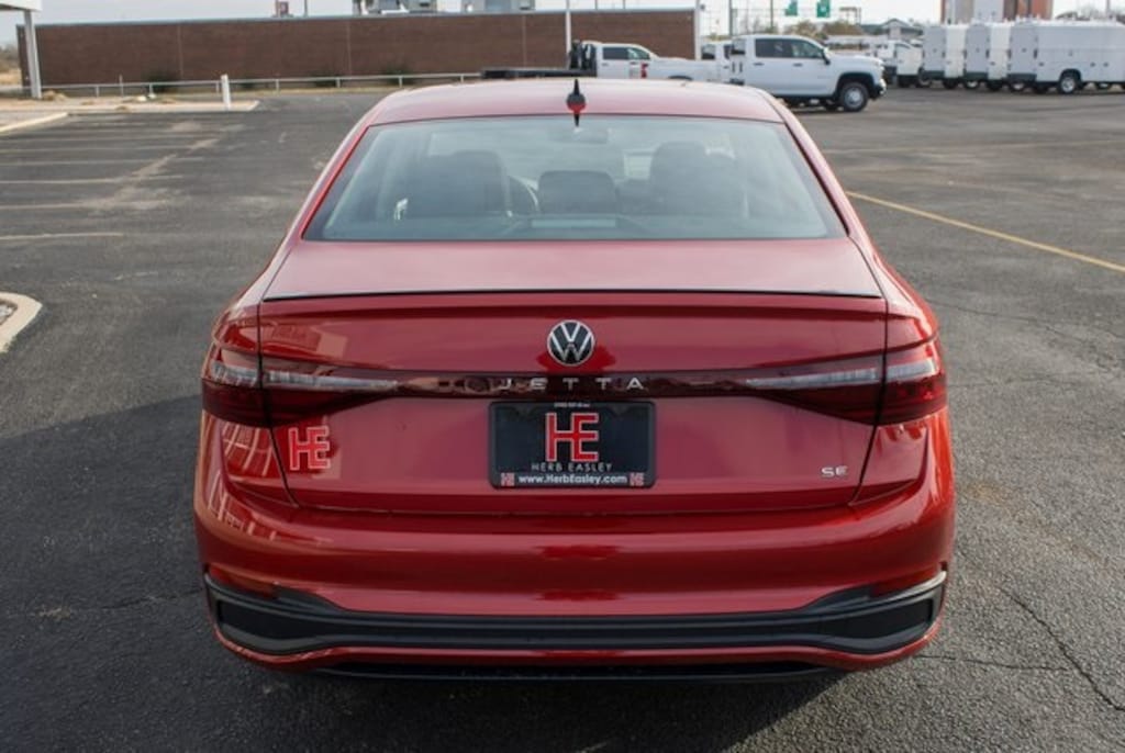 New 2026 Volkswagen Jetta 1.5T SE Sedan