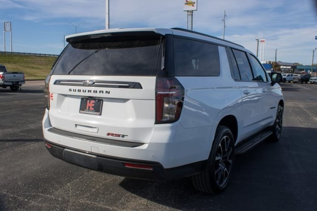 Used 2023 Chevrolet Suburban RST SUV