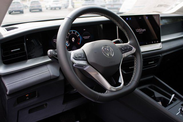 2026 Volkswagen Tiguan SE - Photo 19