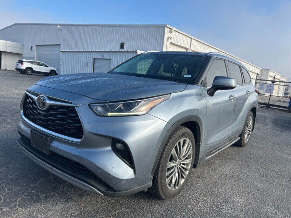 Used 2021 Toyota Highlander Platinum SUV
