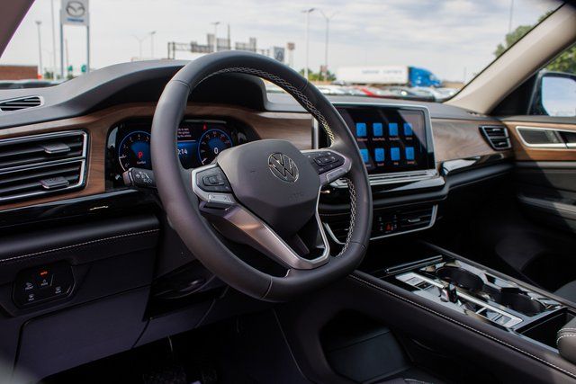 2026 Volkswagen Atlas SE w/Tech - Photo 21