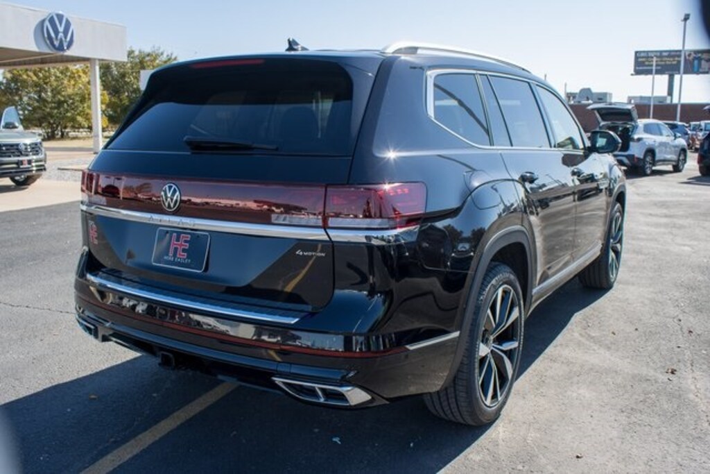 New 2026 Volkswagen Atlas 2.0T SEL Premium R-Line SUV