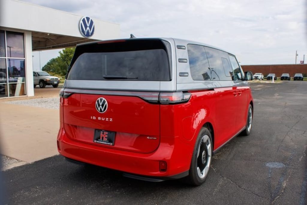 New 2025 Volkswagen ID. Buzz Pro S Plus Van 4MOTION