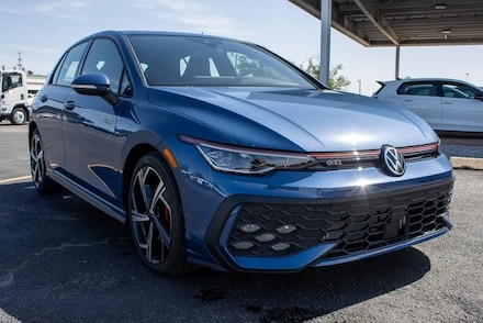 2025 Volkswagen Golf GTI 2.0T SE Hatchback