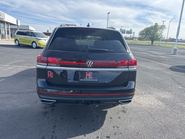2026 Volkswagen Atlas SE w/Tech - Photo 7