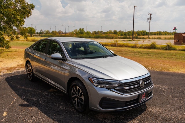 Used 2023 Volkswagen Jetta S with VIN 3VW5M7BU8PM033481 for sale in Wichita Falls, TX