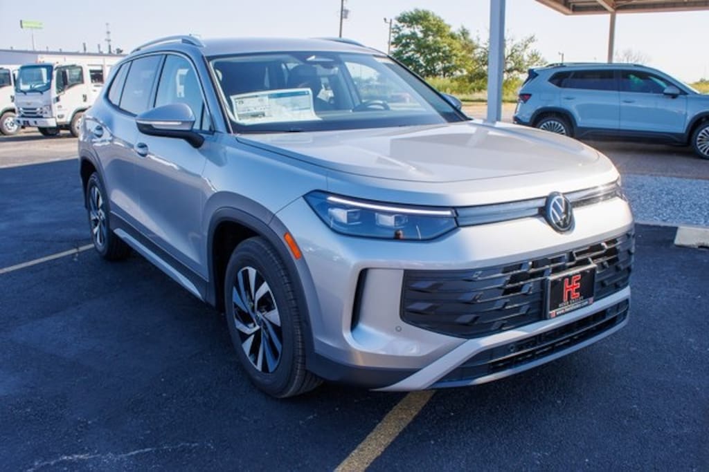 New 2025 Volkswagen Tiguan 2.0T S SUV