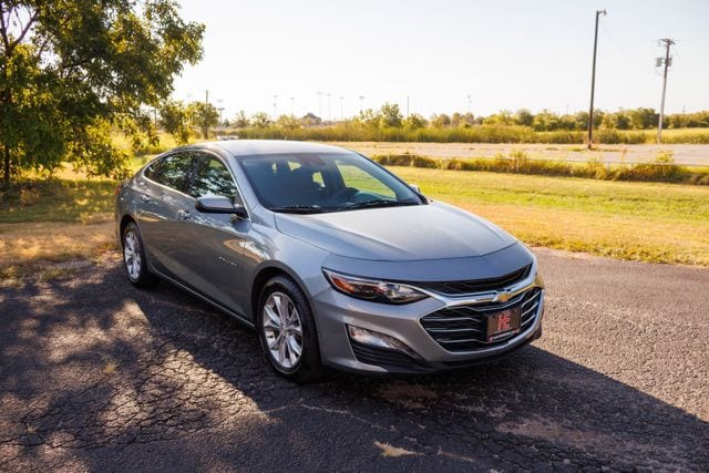 Used 2025 Chevrolet Malibu LT