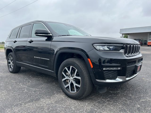 2024 Jeep Grand Cherokee L Limited 4x4's photo