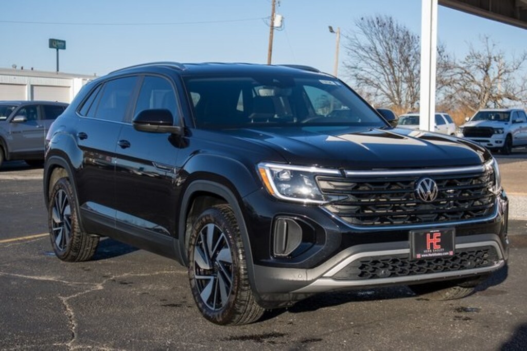 Used 2024 Volkswagen Atlas Cross Sport 2.0T SE w/Technology SUV