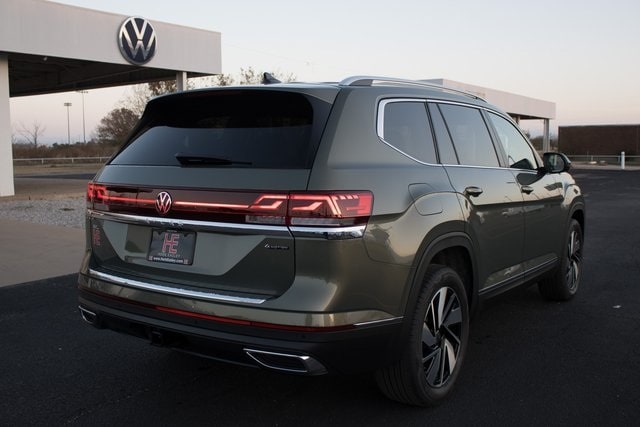 2026 Volkswagen Atlas SEL's photo