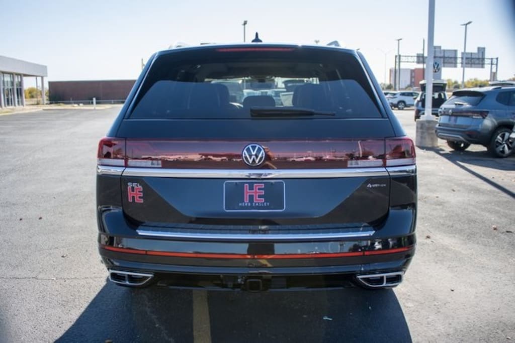 New 2026 Volkswagen Atlas 2.0T SEL Premium R-Line SUV