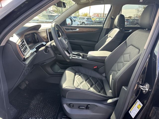 2026 Volkswagen Atlas SE w/Tech - Photo 13