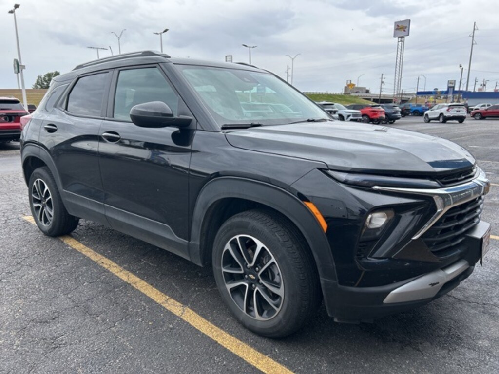 Used 2025 Chevrolet Trailblazer LT SUV