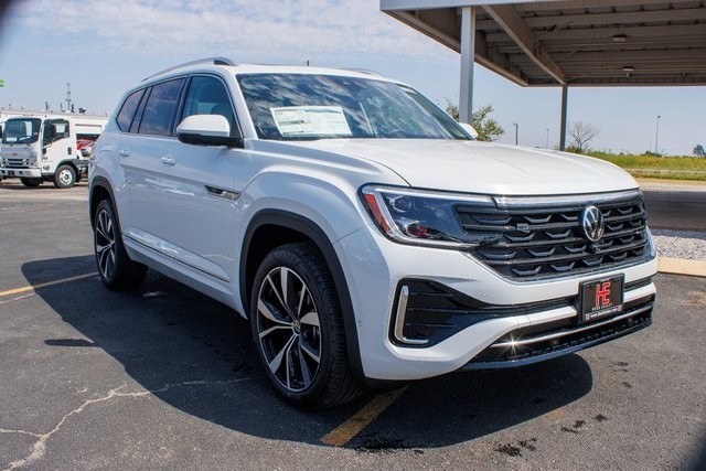 2026 Volkswagen Atlas SEL Premium R-Line's photo