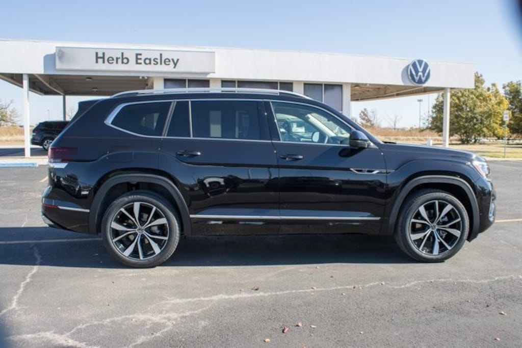 New 2026 Volkswagen Atlas 2.0T SEL Premium R-Line SUV
