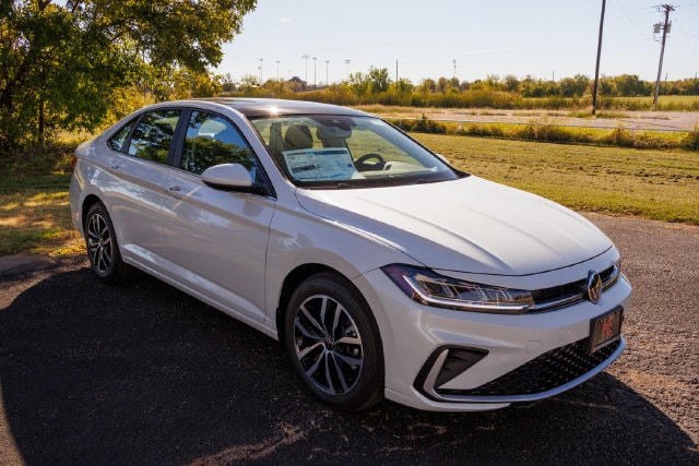 2027 Volkswagen Jetta SE