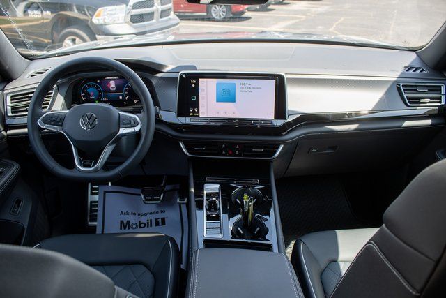 2025 Volkswagen Atlas Cross Sport SEL Premium R-LINE - Photo 15