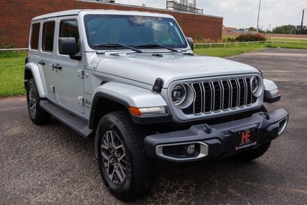 2024 Jeep Wrangler Sahara SUV