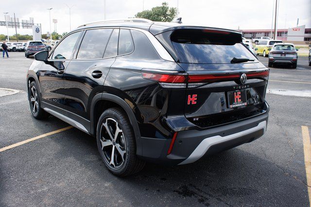 2026 Volkswagen Tiguan SE - Photo 6