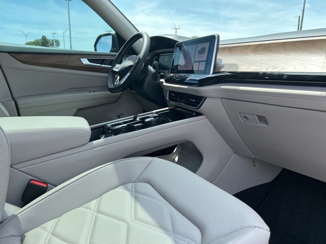 2026 Volkswagen Atlas SE w/Tech - Photo 12