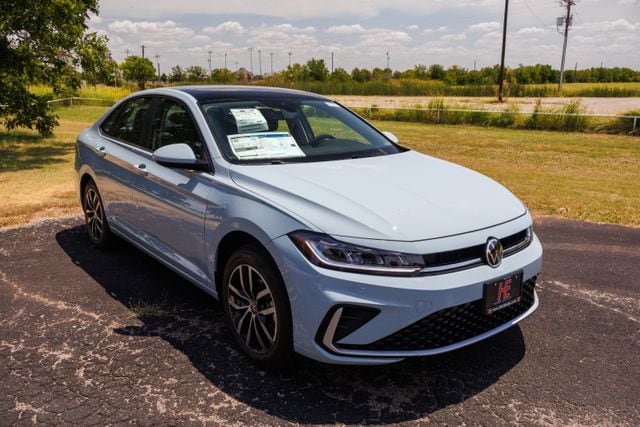 New 2026 Volkswagen Jetta 1.5T SE