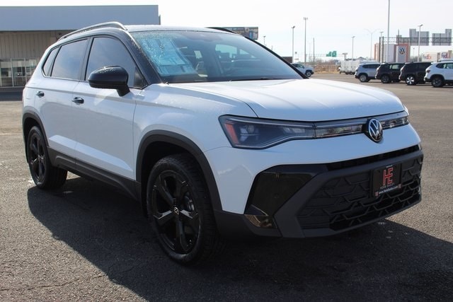 2026 Volkswagen Taos SE Black