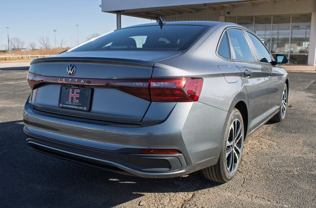 2026 Volkswagen Jetta Sport - Photo 7