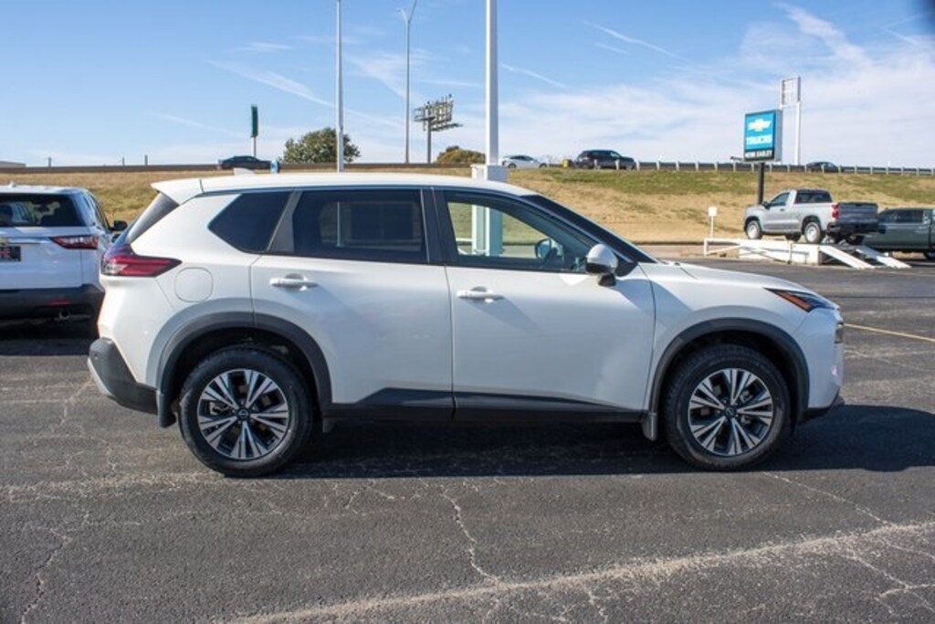 Used 2022 Nissan Rogue SV SUV