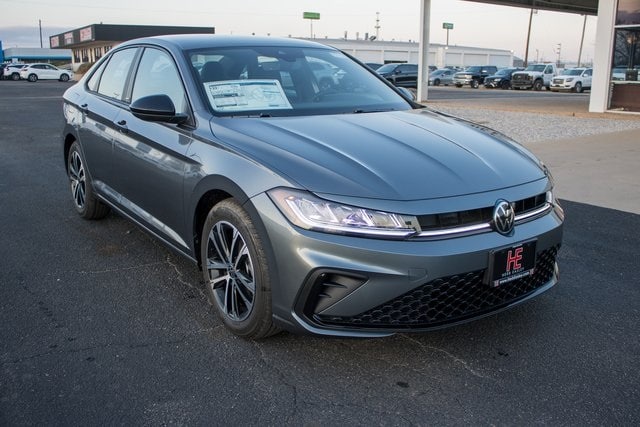 2026 Volkswagen Jetta Sport's photo