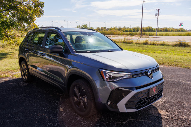 2027 Volkswagen Taos S