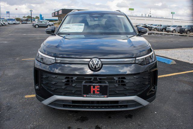 2026 Volkswagen Tiguan SE - Photo 9