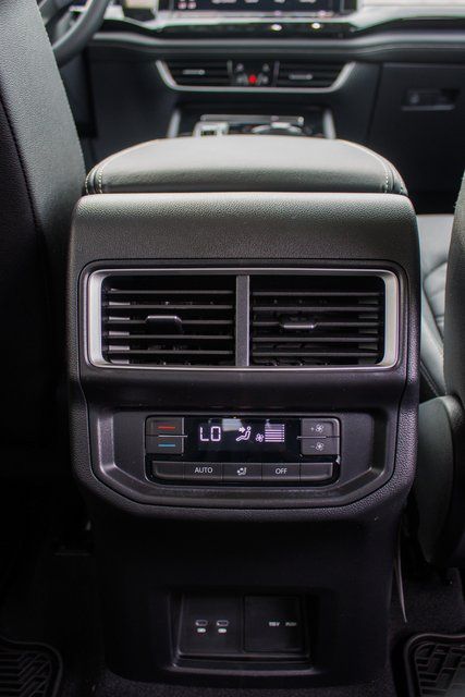 2026 Volkswagen Atlas SE w/Tech - Photo 15