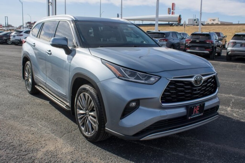 Used 2021 Toyota Highlander Platinum SUV