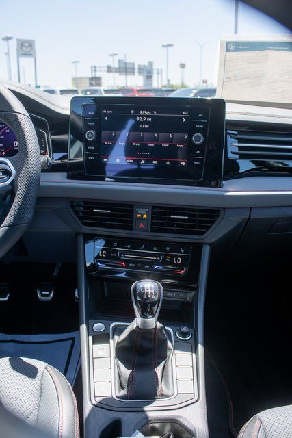 2025 Volkswagen Jetta GLI Autobahn - Photo 13