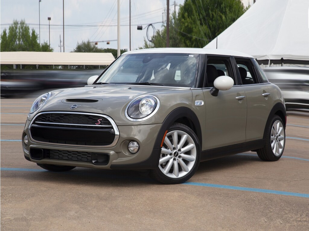 Used 2021 MINI Hardtop 2 Door Hatchback