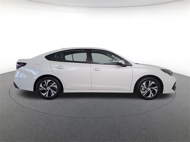 2025 Subaru Legacy Premium photo 4