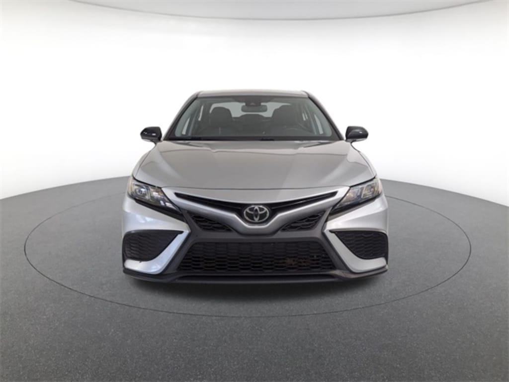 Used 2022 Toyota Camry SE Sedan