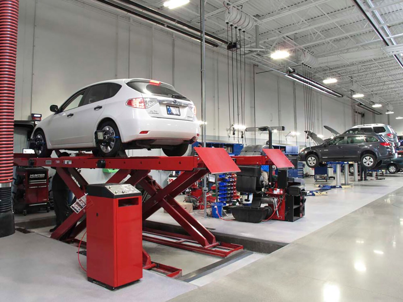 Subaru_Service_Bay.jpg