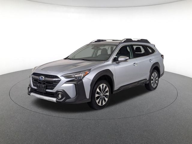2024 Subaru Outback Touring's photo