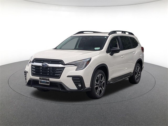 2025 Subaru Ascent Limited's photo